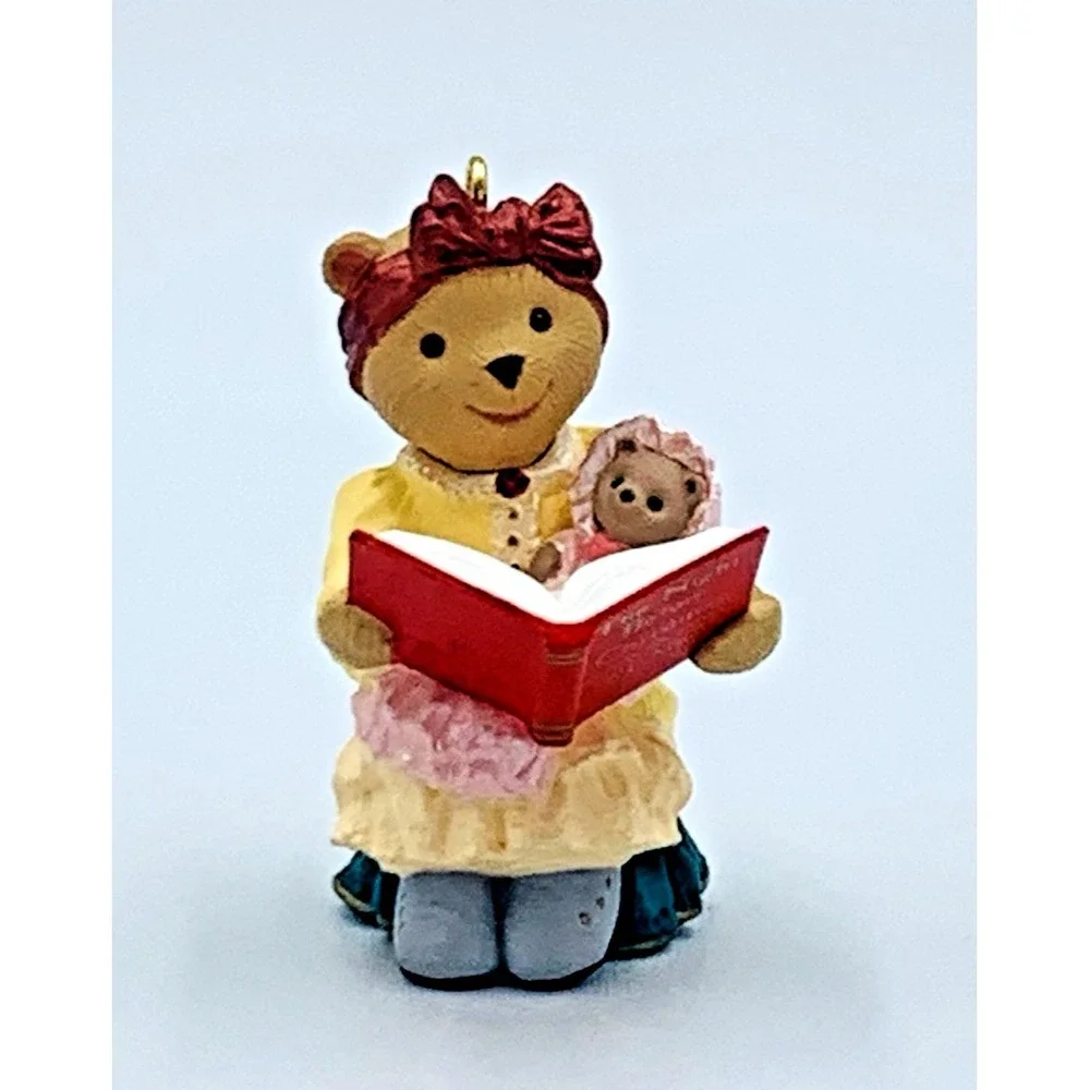 1993 Bearnadette Bearinger Hallmark Keepsake‎ Ornament - #4 in Collection Set